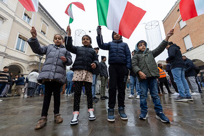 MANIFESTAZIONE PAKISTANI PORTOMAGGIORE