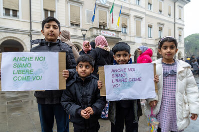 MANIFESTAZIONE PAKISTANI PORTOMAGGIORE