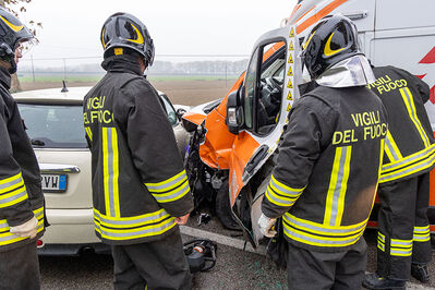 INCIDENTE SCONTRO AMBULANZA POROTTO