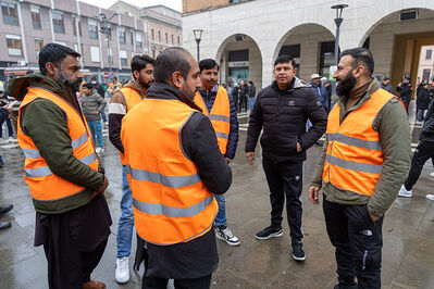 MANIFESTAZIONE PAKISTANI PORTOMAGGIORE
