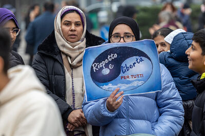 MANIFESTAZIONE PAKISTANI PORTOMAGGIORE