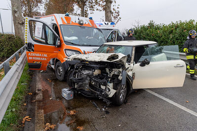 INCIDENTE SCONTRO AMBULANZA POROTTO