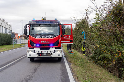 FURGONE FUORI STRADA MONTALBANO