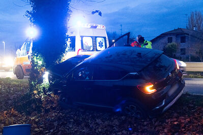 INCIDENTE AUTO VIA COPPARO PONTEGRADELLA