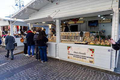 CASETTE DI NATALE PIAZZA TRENTO TRIESTE