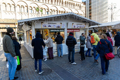CASETTE DI NATALE PIAZZA TRENTO TRIESTE