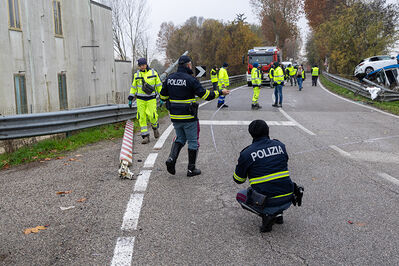 SCONTRO TRENO CAMION SENETICA