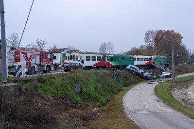SCONTRO TRENO CAMION SENETICA