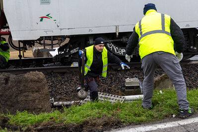 SCONTRO TRENO CAMION SENETICA