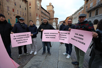 GIORNATA PER ELIMINAZIONE VIOLENZA CONTRO LE DONNE