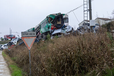 SCONTRO TRENO CAMION SENETICA