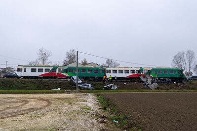 SCONTRO TRENO CAMION SENETICA