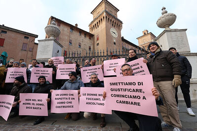 GIORNATA PER ELIMINAZIONE VIOLENZA CONTRO LE DONNE