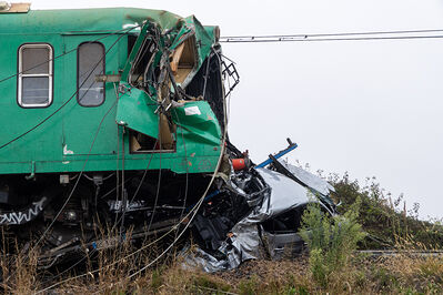 SCONTRO TRENO CAMION SENETICA