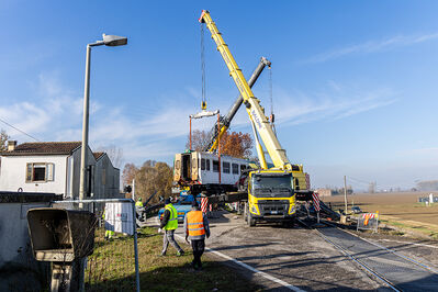 SCONTRO TRENO CAMION SENETICA