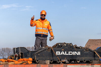 SCONTRO TRENO CAMION SENETICA