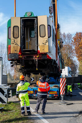 SCONTRO TRENO CAMION SENETICA