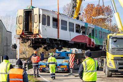 SCONTRO TRENO CAMION SENETICA