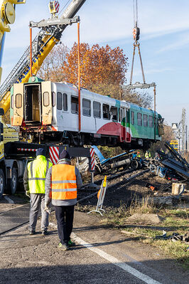 SCONTRO TRENO CAMION SENETICA
