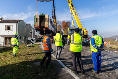 SCONTRO TRENO CAMION SENETICA