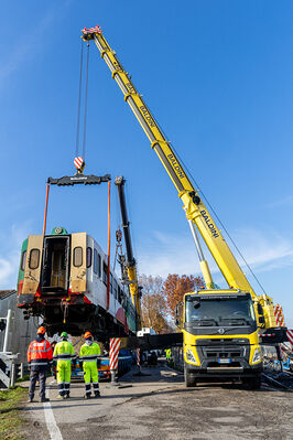 SCONTRO TRENO CAMION SENETICA
