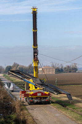 SCONTRO TRENO CAMION SENETICA