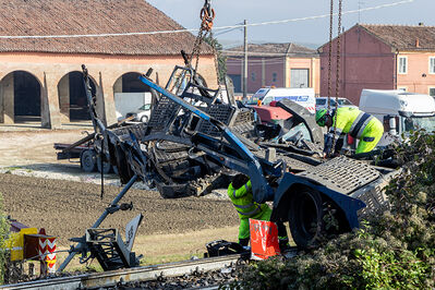SCONTRO TRENO CAMION SENETICA