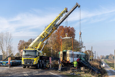 SCONTRO TRENO CAMION SENETICA