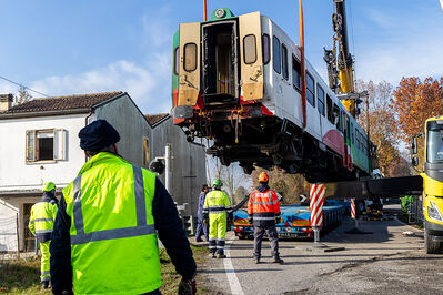 SCONTRO TRENO CAMION SENETICA