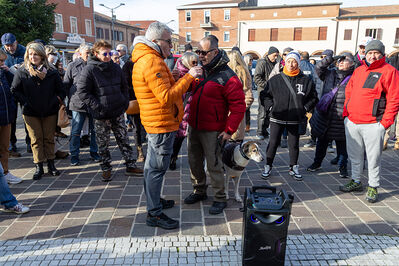 MANIFESTAZIONE CONTRO PAKISTANI PORTOMAGGIORE