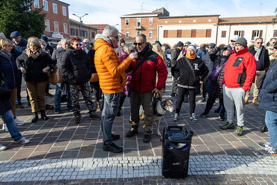 MANIFESTAZIONE CONTRO PAKISTANI PORTOMAGGIORE