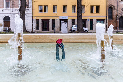 OPERA HXORO FONTANA PIAZZA REPUBBLICA FERRARA