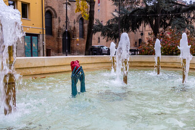 OPERA HXORO FONTANA PIAZZA REPUBBLICA FERRARA