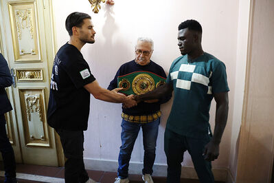 CONFERENZA STAMPA E PESO PUGILI DUCHESSA ISABELLA