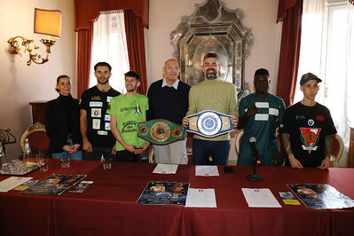 CONFERENZA STAMPA E PESO PUGILI DUCHESSA ISABELLA