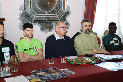 CONFERENZA STAMPA E PESO PUGILI DUCHESSA ISABELLA