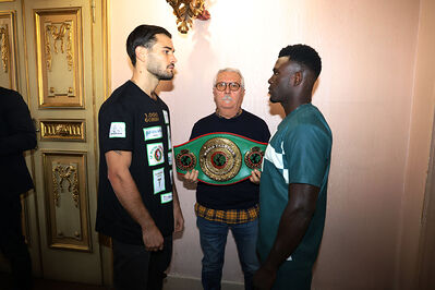 CONFERENZA STAMPA E PESO PUGILI DUCHESSA ISABELLA