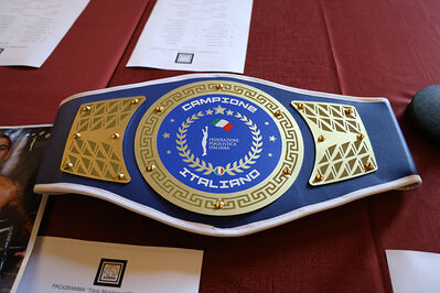 CONFERENZA STAMPA E PESO PUGILI DUCHESSA ISABELLA