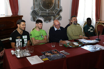 CONFERENZA STAMPA E PESO PUGILI DUCHESSA ISABELLA