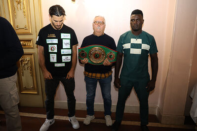 CONFERENZA STAMPA E PESO PUGILI DUCHESSA ISABELLA