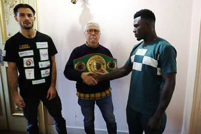 CONFERENZA STAMPA E PESO PUGILI DUCHESSA ISABELLA