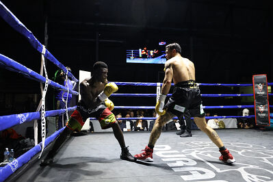 TITOLO MONDIALE PESI MEDI E ITALIANO PESI MOSCA