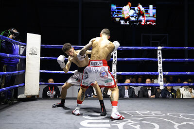 TITOLO MONDIALE PESI MEDI E ITALIANO PESI MOSCA