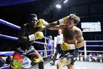 TITOLO MONDIALE PESI MEDI E ITALIANO PESI MOSCA