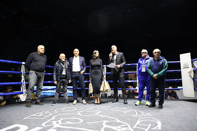 TITOLO MONDIALE PESI MEDI E ITALIANO PESI MOSCA