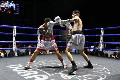 TITOLO MONDIALE PESI MEDI E ITALIANO PESI MOSCA