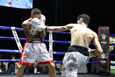 TITOLO MONDIALE PESI MEDI E ITALIANO PESI MOSCA