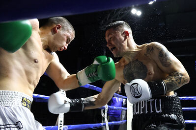 TITOLO MONDIALE PESI MEDI E ITALIANO PESI MOSCA