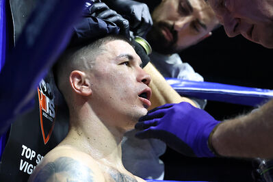 TITOLO MONDIALE PESI MEDI E ITALIANO PESI MOSCA