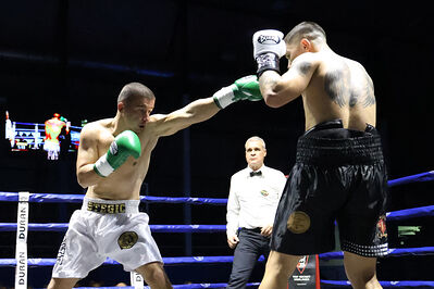 TITOLO MONDIALE PESI MEDI E ITALIANO PESI MOSCA